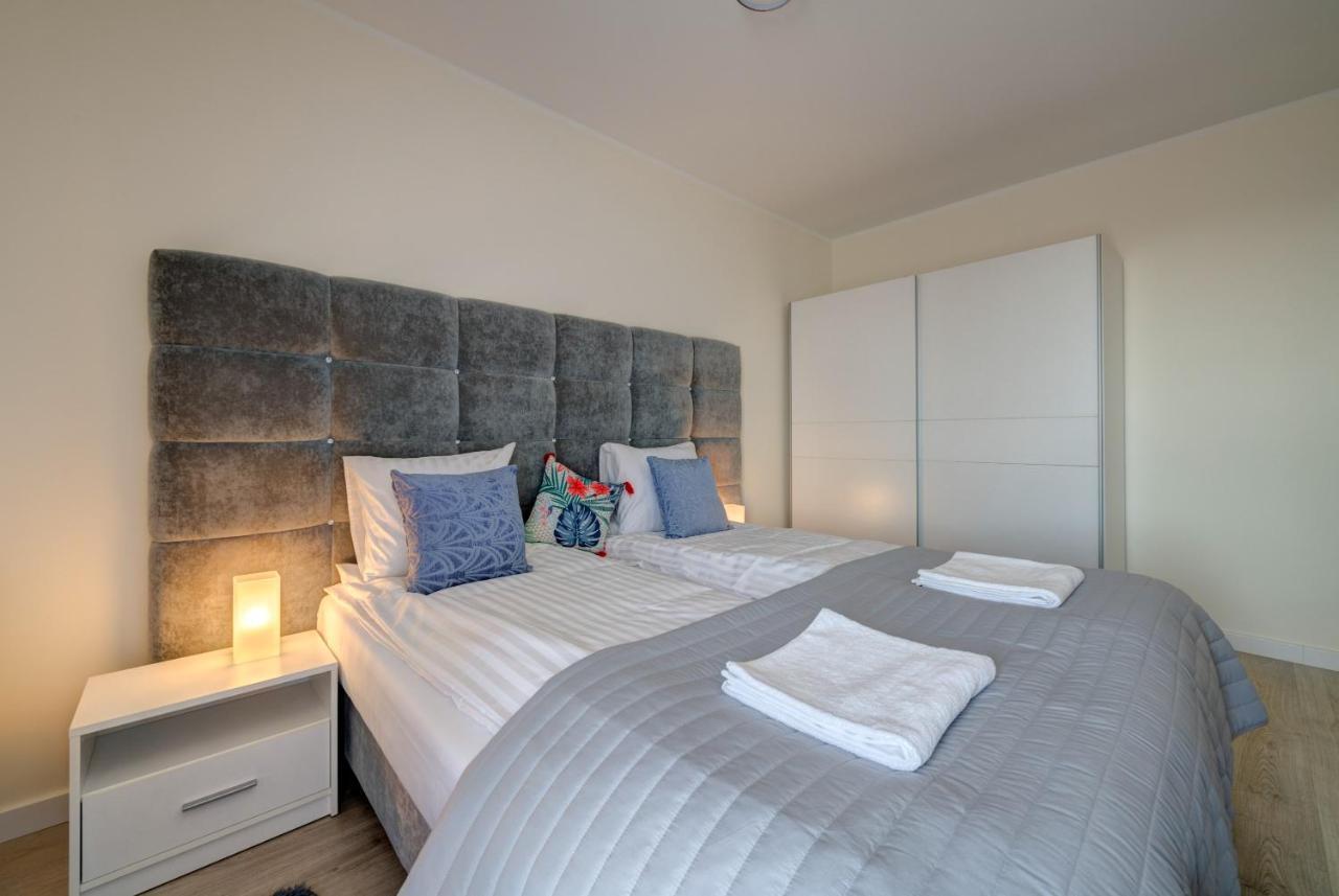 Live & Travel Apartments - Waterlane Island Gdańsk Chambre photo