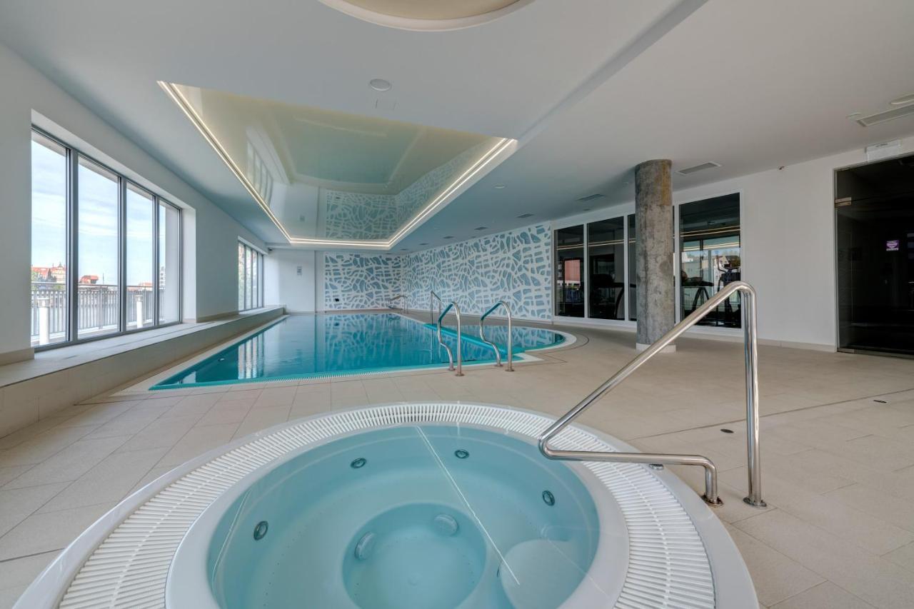Live & Travel Apartments - Waterlane Island Gdańsk Extérieur photo